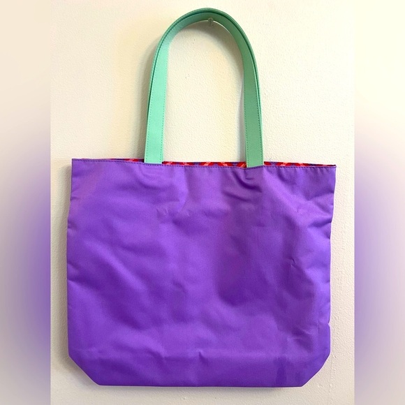 Clinique Vibrant Purple and Green Tote Bag with Minimalist Design - Picture 7 of 7
